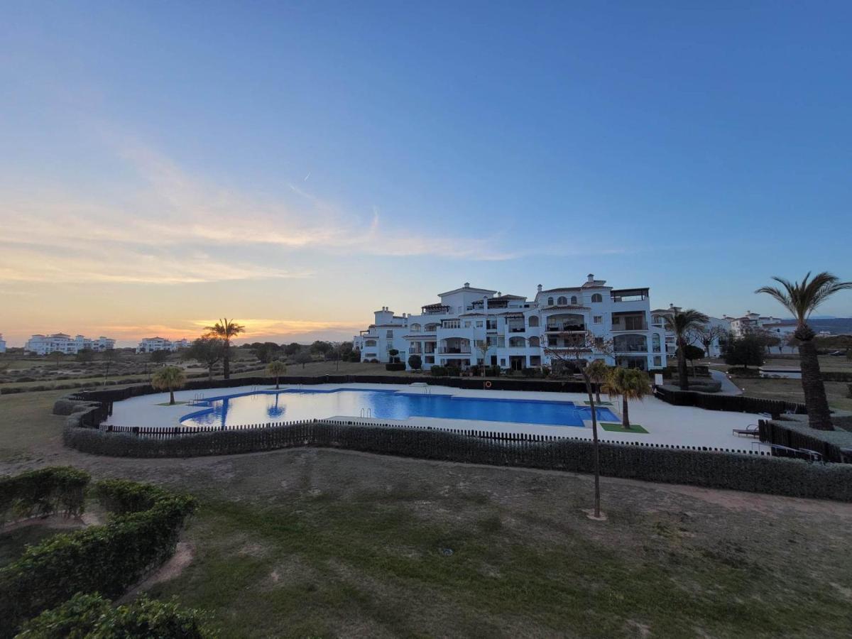 Belle Vue Sur La Piscine Apartment Сусина Екстериор снимка