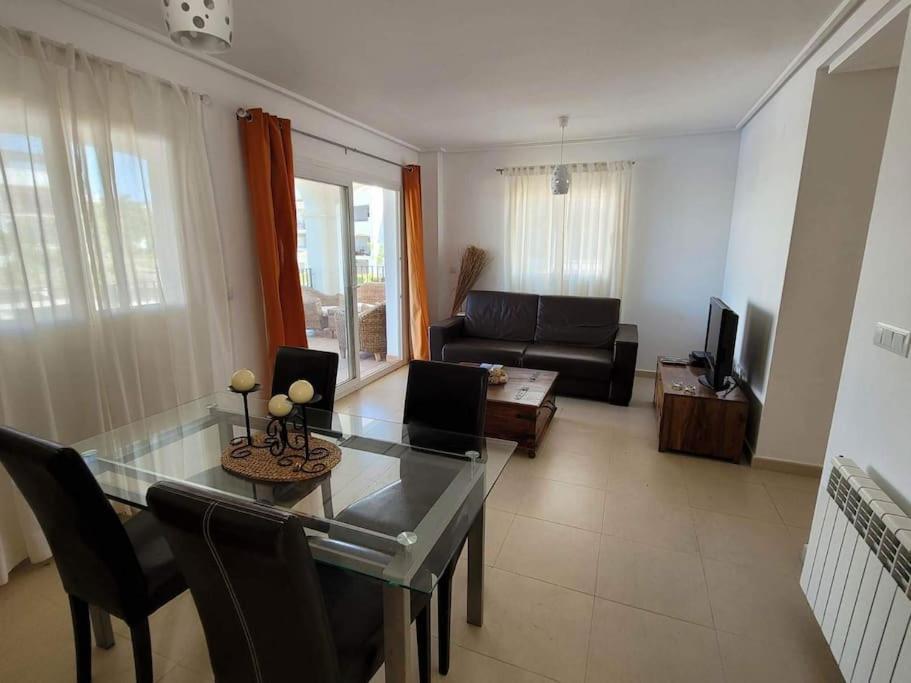 Belle Vue Sur La Piscine Apartment Сусина Екстериор снимка