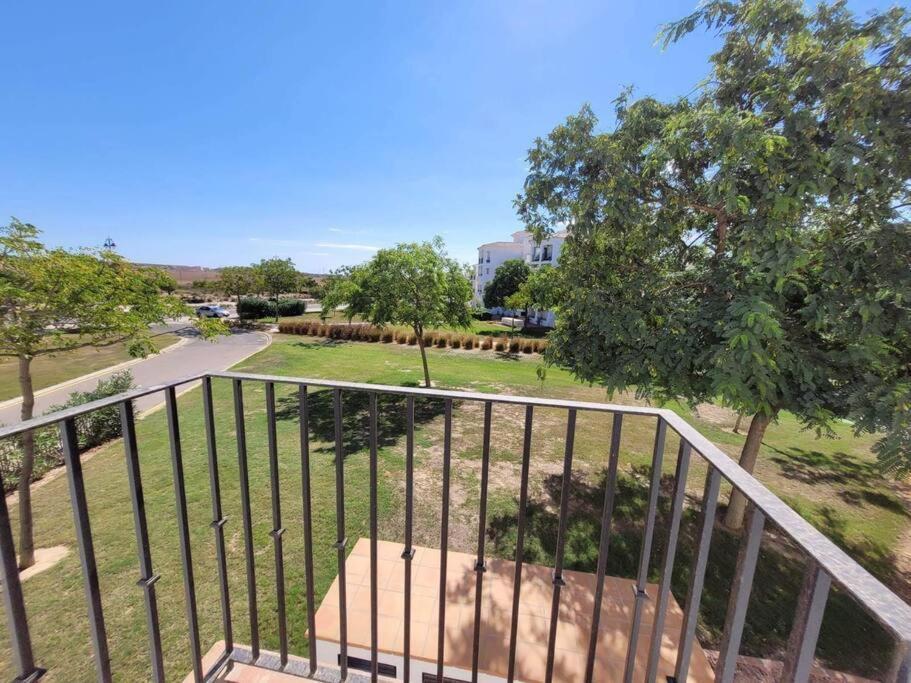 Belle Vue Sur La Piscine Apartment Сусина Екстериор снимка